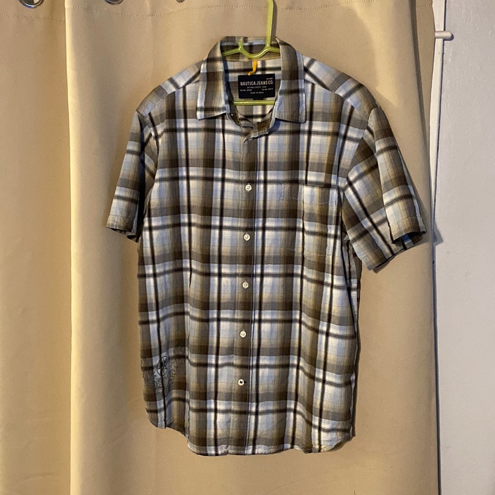 3/$20 Men’s button down shirt